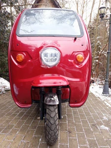 VOLTA / VT5+ / elektrická nákladní tříkolka / 3500 W / 72 V 45 Ah / červená / elektrická pracovní tříkolka s kabinou